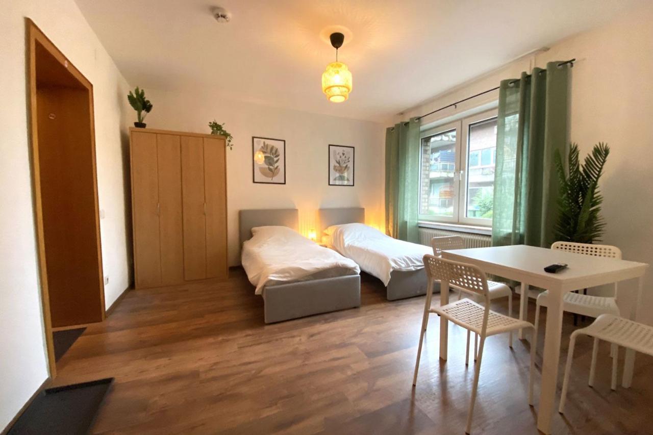 Cozy Apartment In Oberhausen Oberhausen  Exterior foto